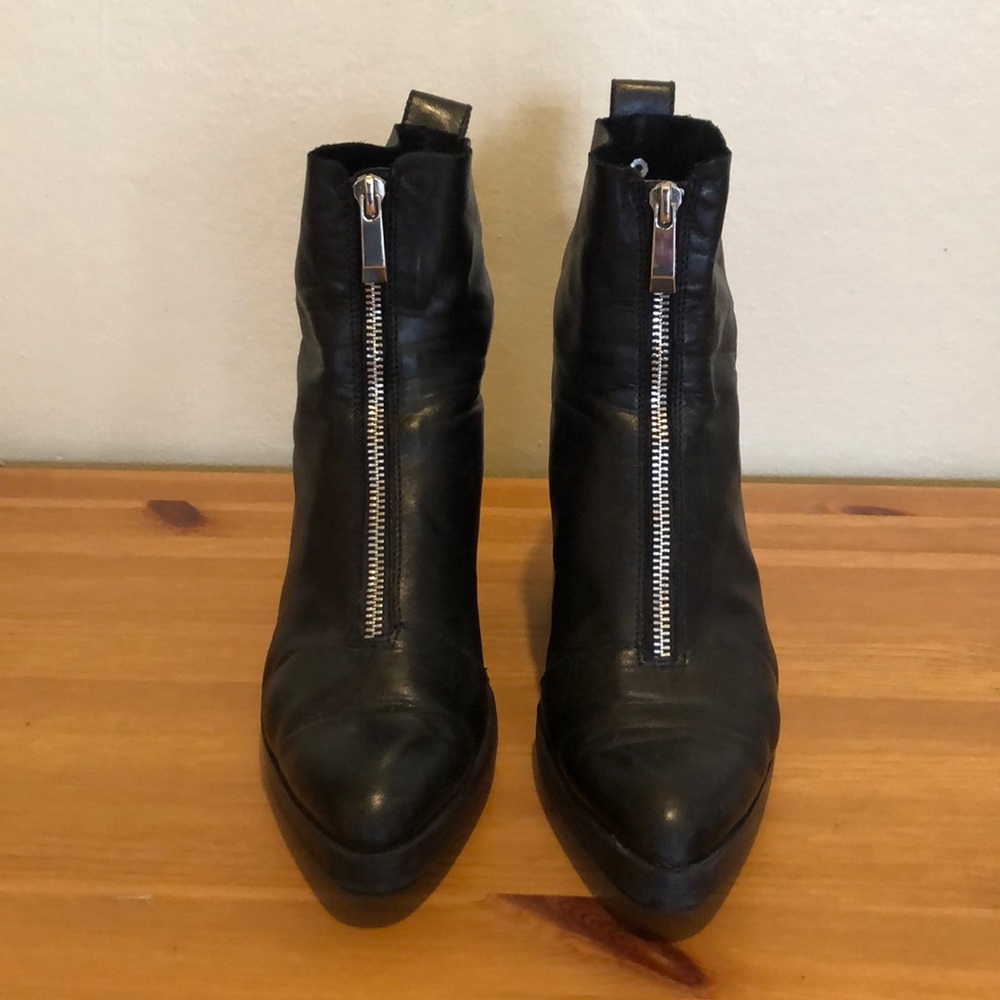 Black Almond Toe Boot